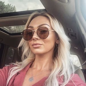 Meet your Posher, Zoë